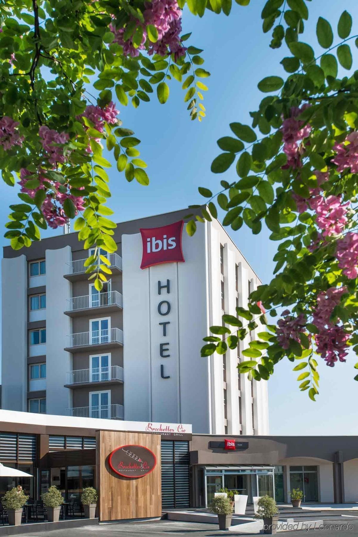 Hotel Ibis Cholet Exterior foto