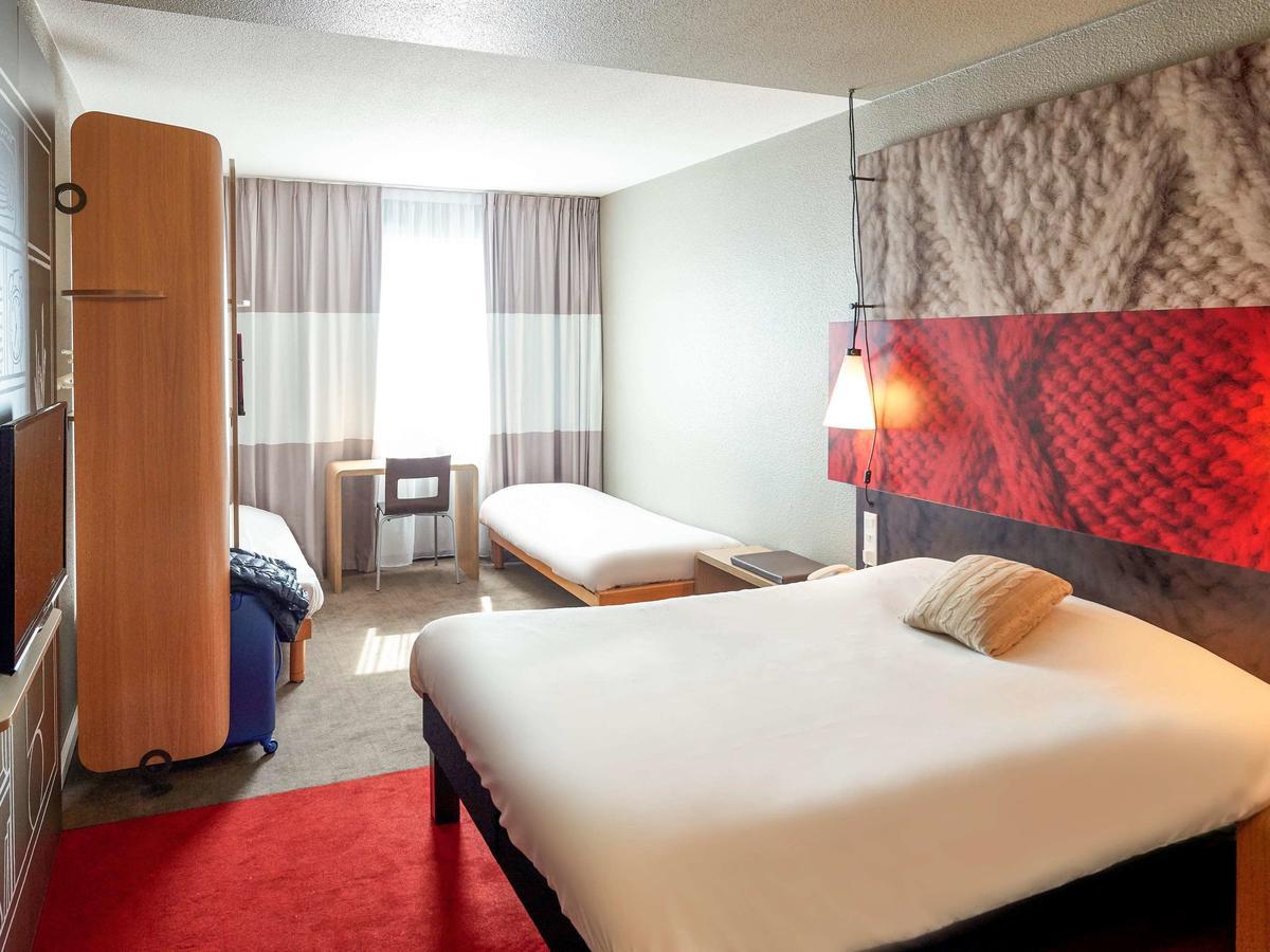 Hotel Ibis Cholet Exterior foto