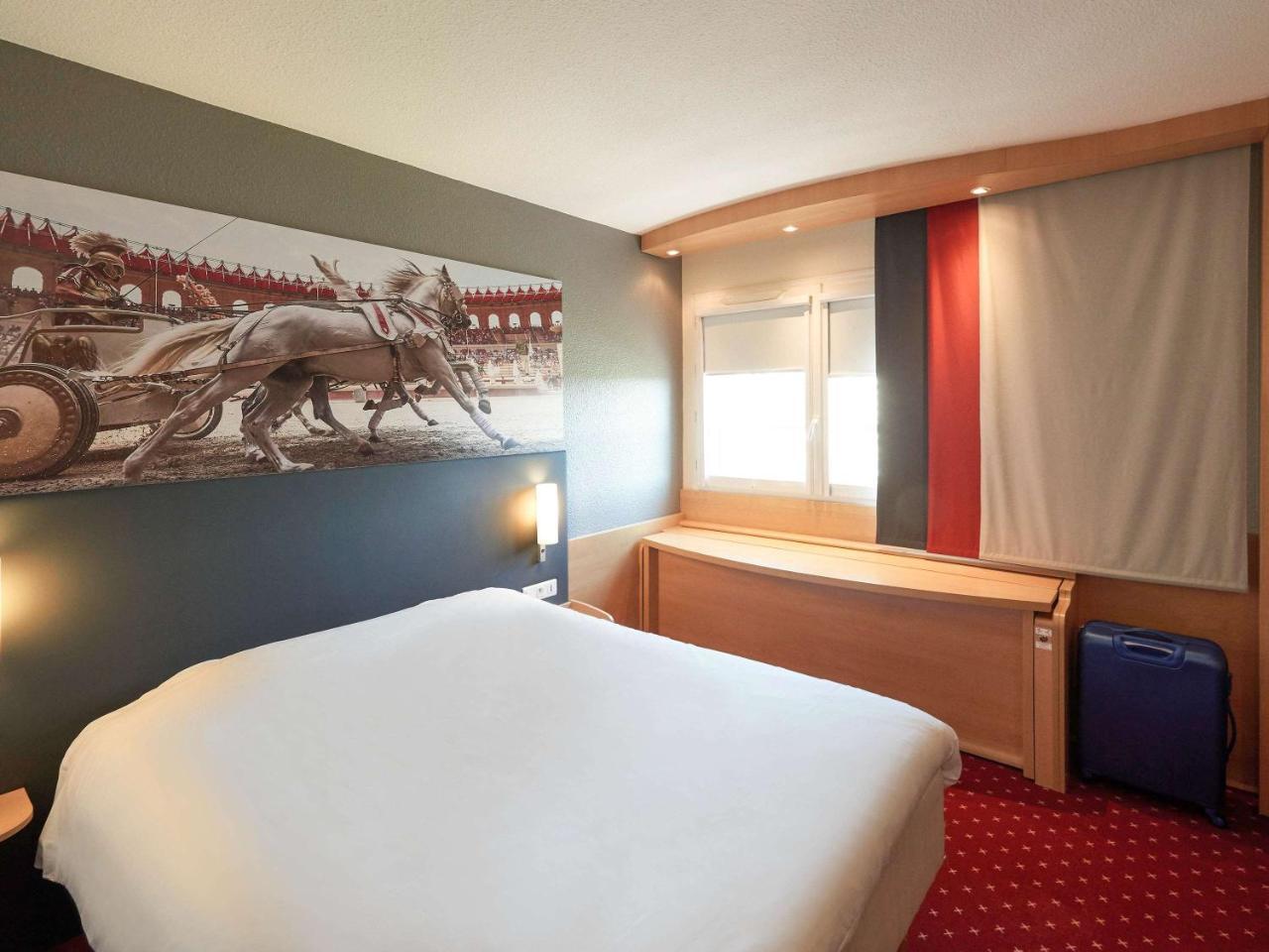Hotel Ibis Cholet Exterior foto