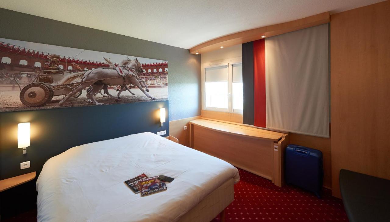 Hotel Ibis Cholet Exterior foto